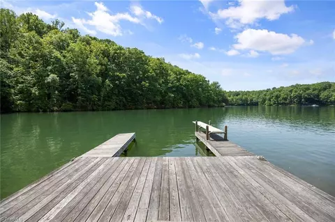 9049 Cook Farm Rd, Belews Creek, NC 27009