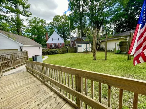 Exterior - 222 Parkway Ave E, High Point, NC 27262 photo 7 of 8