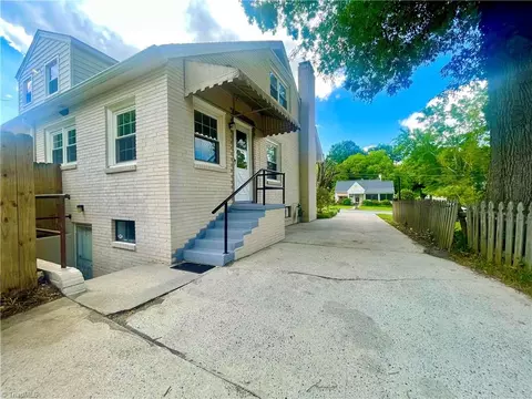 Exterior - 222 Parkway Ave E, High Point, NC 27262 photo 5 of 8
