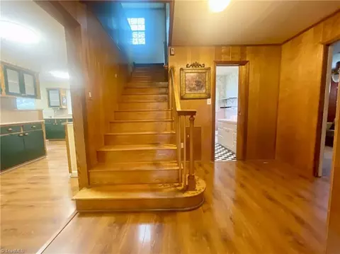 Entry Way - 222 Parkway Ave E, High Point, NC 27262 photo 3 of 4
