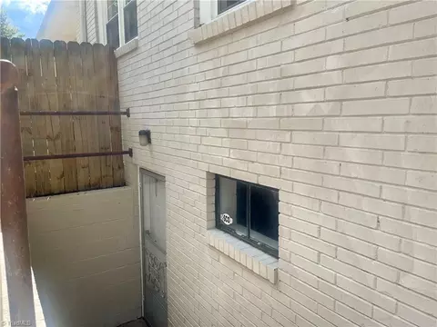 Exterior - 222 Parkway Ave E, High Point, NC 27262 photo 8 of 8