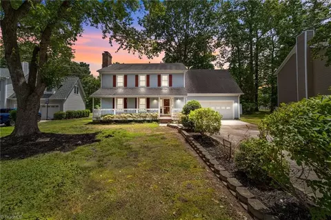 3214 Derby Cir, High Point, NC 27265