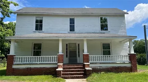 197 Spring St, Mocksville, NC 27028