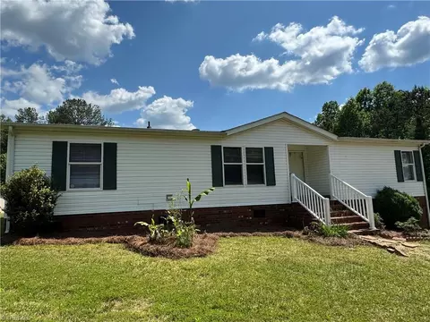 637 Mount Shepherd Rd, Asheboro, NC 27205