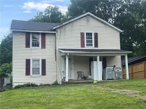 522 Monroe St, Eden, NC 27288