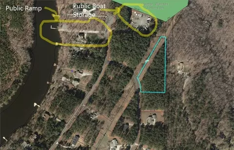 528 Cove Wood Dr, Denton, NC 27239