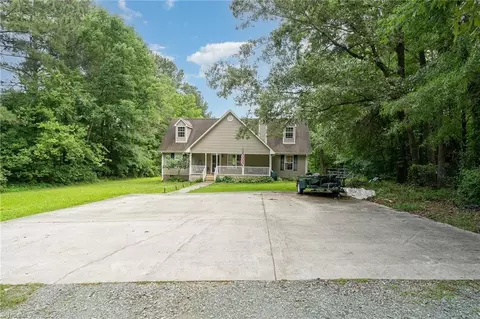 2318 Sharpe Rd, Greensboro, NC 27406