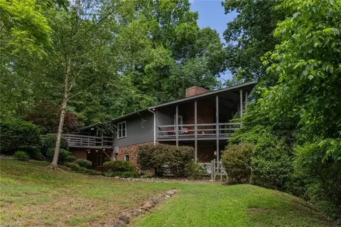 5000 Woodmark Dr, Greensboro, NC 27407