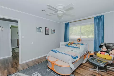 217 Pineridge Dr, High Point, NC 27262 photo 18