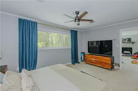 217 Pineridge Dr, High Point, NC 27262 photo 25