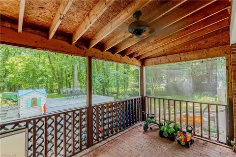 217 Pineridge Dr, High Point, NC 27262 photo 32