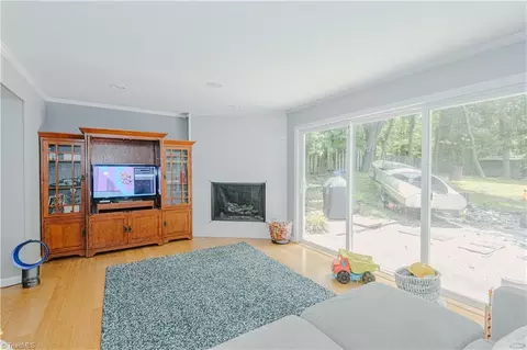 217 Pineridge Dr, High Point, NC 27262 photo 15