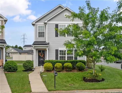 1719 Overcreek Cir, Winston Salem, NC 27127