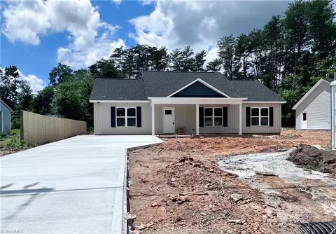 4840 Reid Rd, Winston Salem, NC 27107