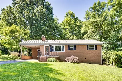 923 Sherwood Ave, Asheboro, NC 27205