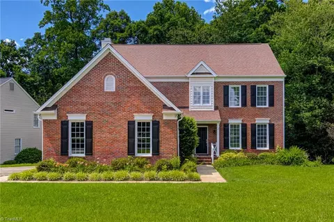 2 Bearkling Pl, Greensboro, NC 27407