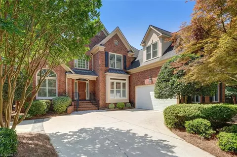 400 Cross Vine Ln, Greensboro, NC 27455