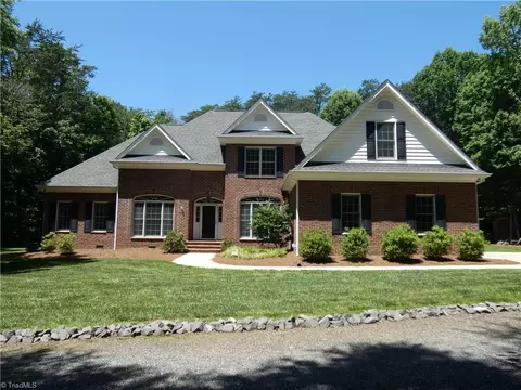 470 Rabbit Farm Trl, Advance, NC 27006