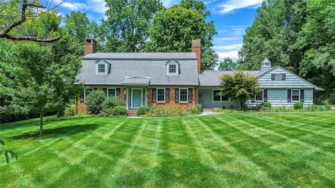 290 Fairway Ln, Wilkesboro, NC 28697