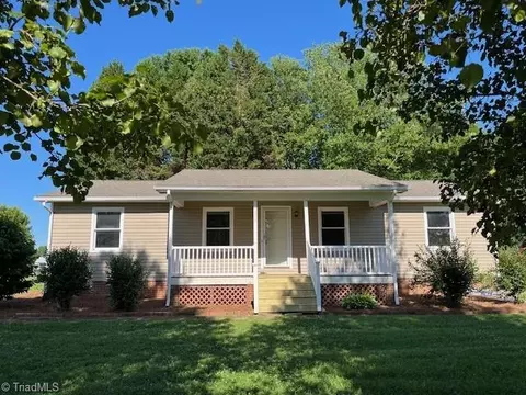 5349 Jasper Dr, Archdale, NC 27263