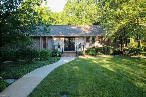 3907 Cascade Dr, Greensboro, NC 27410