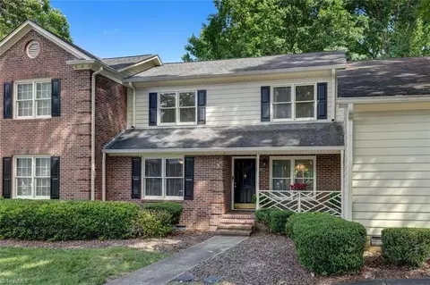 15 Park Village Ln # -C, Greensboro, NC 27455