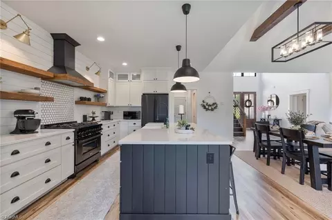 Kitchen - 10185 Earnhardt Lake Rd, Davidson, NC 28036 photo 2 of 5