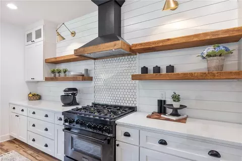 Kitchen - 10185 Earnhardt Lake Rd, Davidson, NC 28036 photo 5 of 5