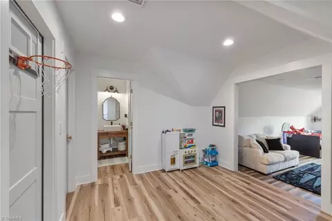 Entry Way - 10185 Earnhardt Lake Rd, Davidson, NC 28036 photo 5 of 6