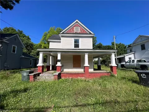 814 Dillard St, Greensboro, NC 27403