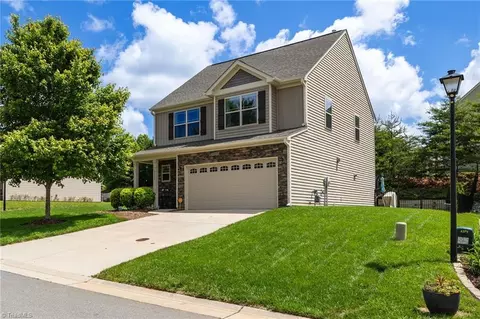 2693 Chari Park Ln, Walkertown, NC 27051