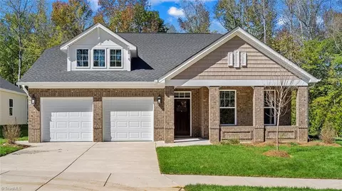 197 Morning Star Dr, Advance, NC 27006