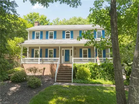 1616 Loughborough Ct, Kernersville, NC 27284