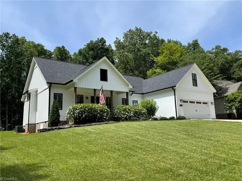 3010 Wesley Farm Ln, Sophia, NC 27350