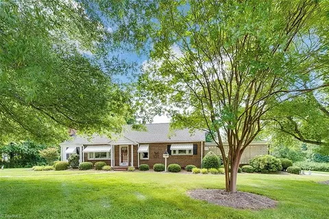 3042 E Nc Highway 62, Liberty, NC 27298