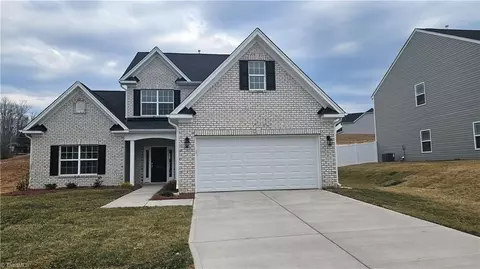121 Kyndall Run Dr #44, Lexington, NC 27295