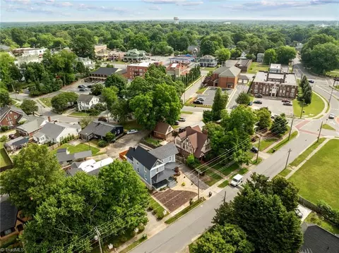 View/Area - 208 Parkway Ave W, High Point, NC 27262 photo 5 of 5