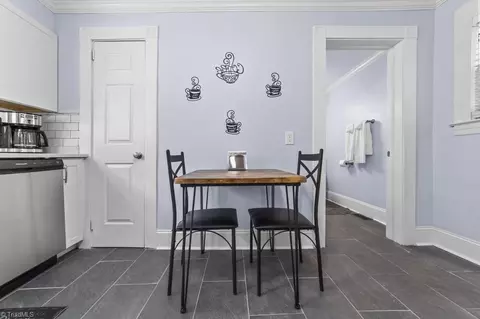 Dining - 208 Parkway Ave W, High Point, NC 27262 photo 1 of 1