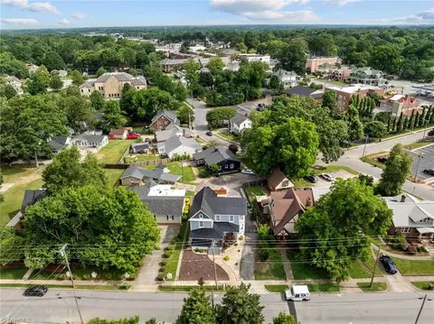 View/Area - 208 Parkway Ave W, High Point, NC 27262 photo 4 of 5