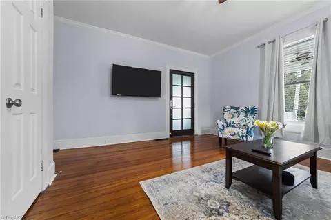Living - 208 Parkway Ave W, High Point, NC 27262 photo 1 of 6