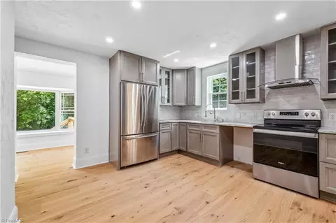 Kitchen - 519 Dayton Ave, High Point, NC 27262 photo 2 of 5
