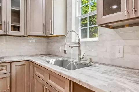 Kitchen - 519 Dayton Ave, High Point, NC 27262 photo 4 of 5