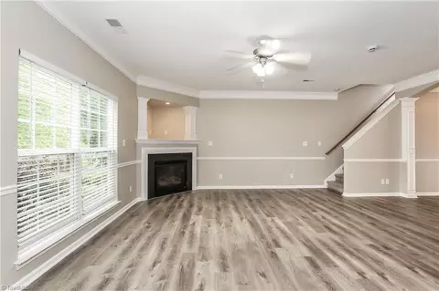 Living - 2549 Ingleside Dr, High Point, NC 27265 photo 2 of 4