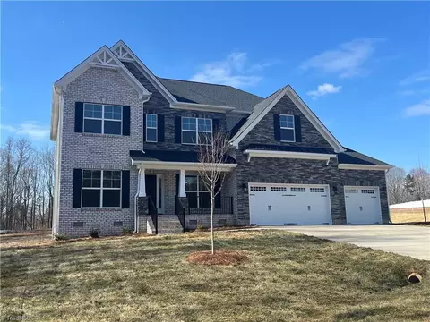 1662 Lazy Fox Ln #31, Kernersville, NC 27284