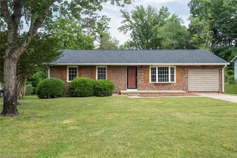 514 Osborne Rd, Winston Salem, NC 27103