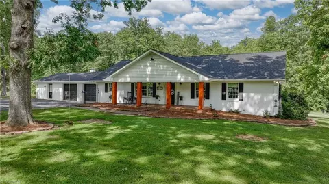 2713 Danny Bell Rd, Asheboro, NC 27205