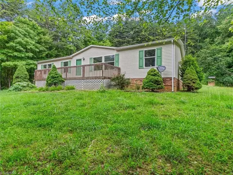 162 La Casa Trl, Mount Airy, NC 27030
