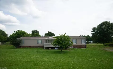 111 Canfield Dr, Olin, NC 28660