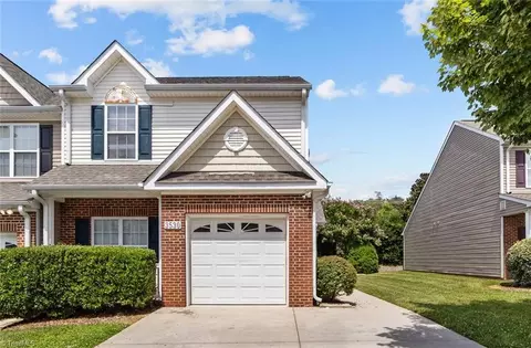 3530 Park Hill Crossing Dr, High Point, NC 27265