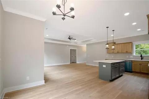 115 Burberry Dr, Purlear, NC 28665 photo 18